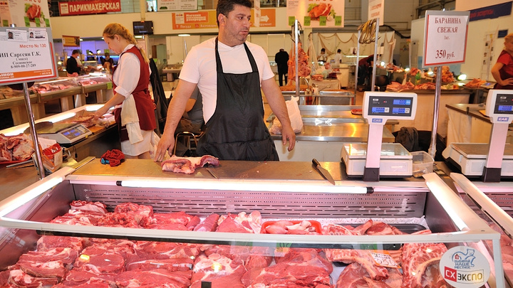 Сколько на самом деле стоит мясо? Экономист раскрыла изначальную стоимость — без наценки и расходов