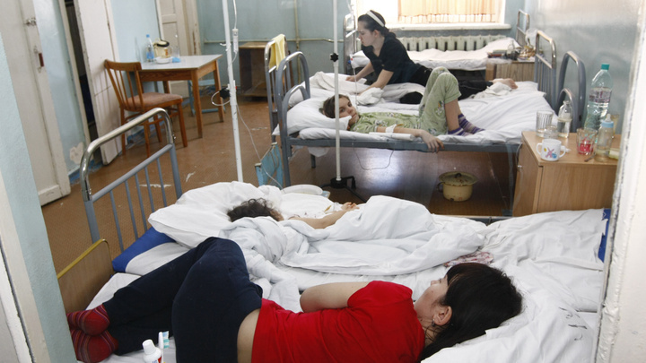 В Сургуте один ребенок находится в реанимации на аппарате ИВЛ, еще 508 болеют COVID в более в легкой форме