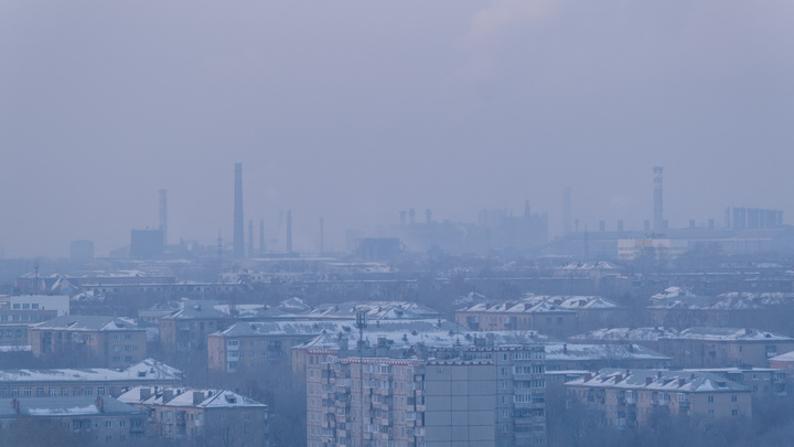 Выбросы в Челябинске вылились в полтора десятка административных дел. Кого назвали в числе нарушителей