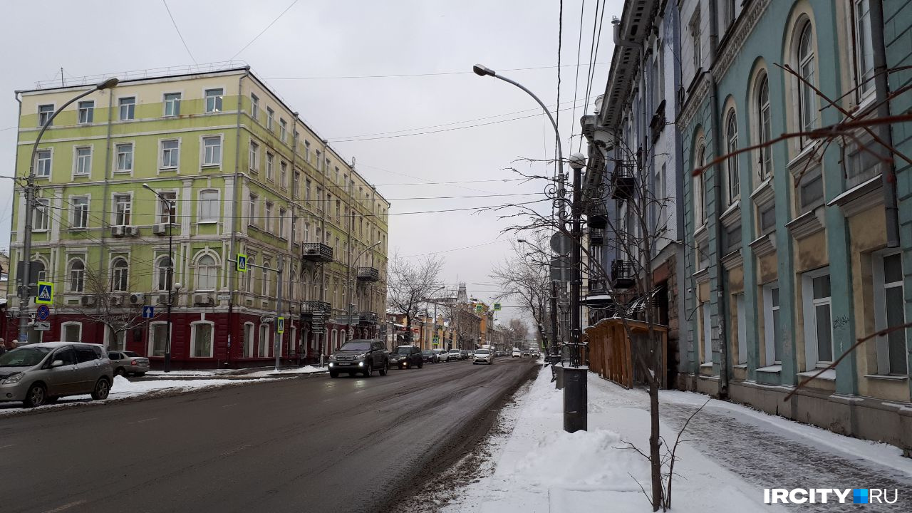 Центральные улицы города этим утром казались самыми чистыми. На фото — Карла Маркса