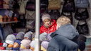 «Всё как-то грустно очень»: что творится на вещевом рынке в Ярославле после закрытия магазинов в ТЦ