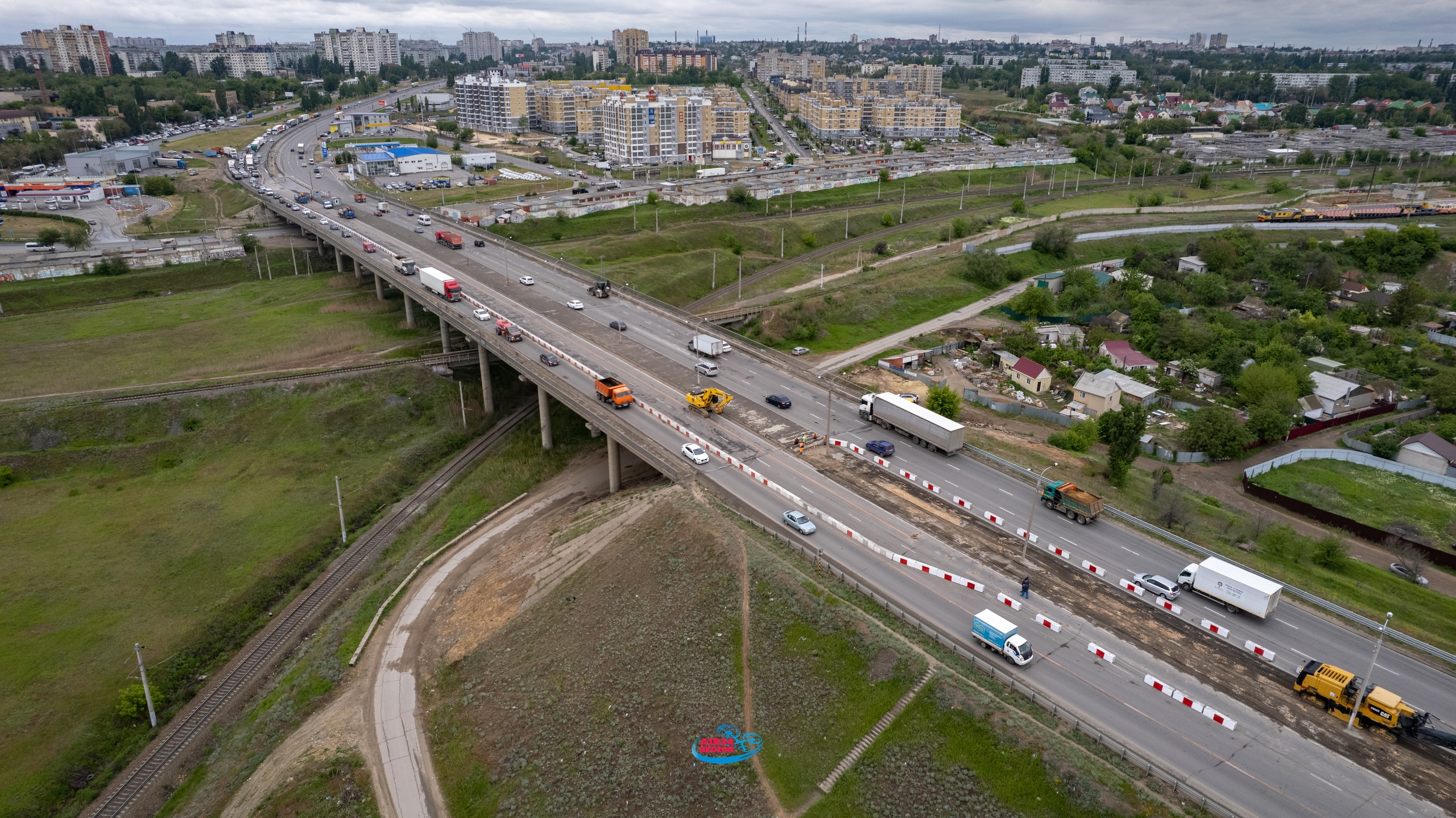 мост через железную дорогу в волгограде