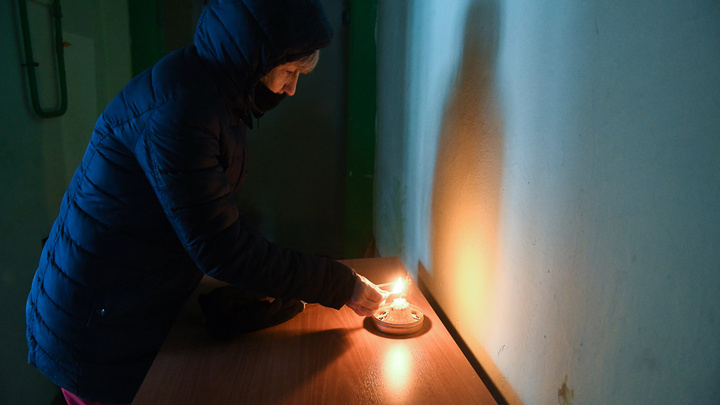 «Дети замерзают, а света нет». В садах на Широкой Речке уже более 12 часов отключено электричество