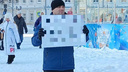 «Стоял человек с антивоенным плакатом»: ярославец вышел на Советскую площадь с одиночным пикетом