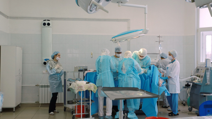 В Кемерове врачи впервые пересадили за сутки восемь органов. Пациенты ждали своей очереди до 1,5 года