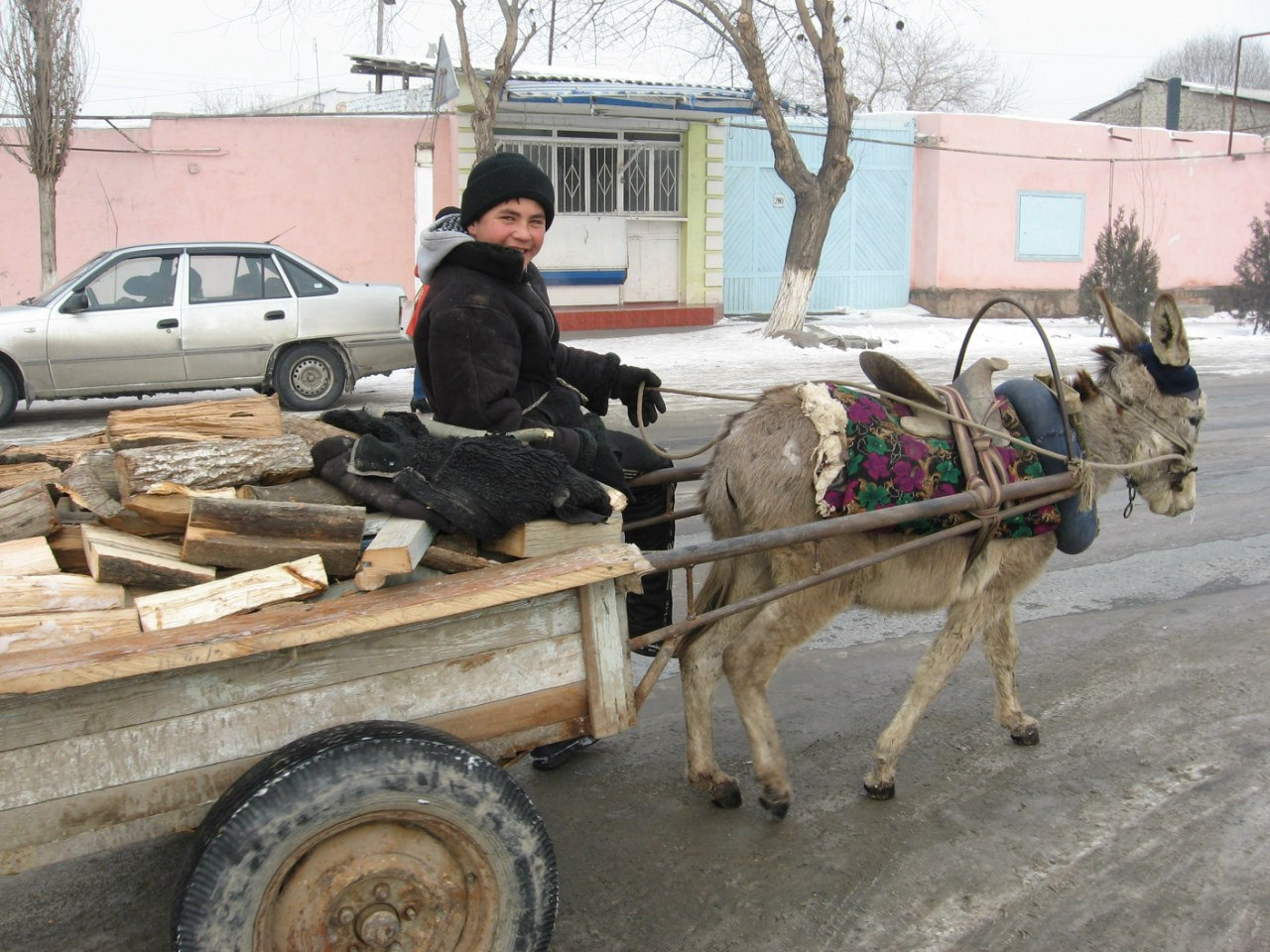 Семен отмечает, что в Ташкенте есть уважение младших к старшим