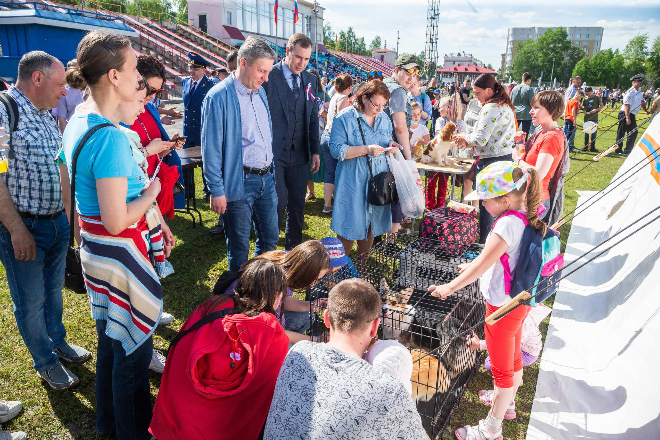 Больший праздник. Красная горка 2019. Красная горка 2019 Москва. Красная горка 2019 Москва свадьбы. 5 Мая 2019 красная горка.