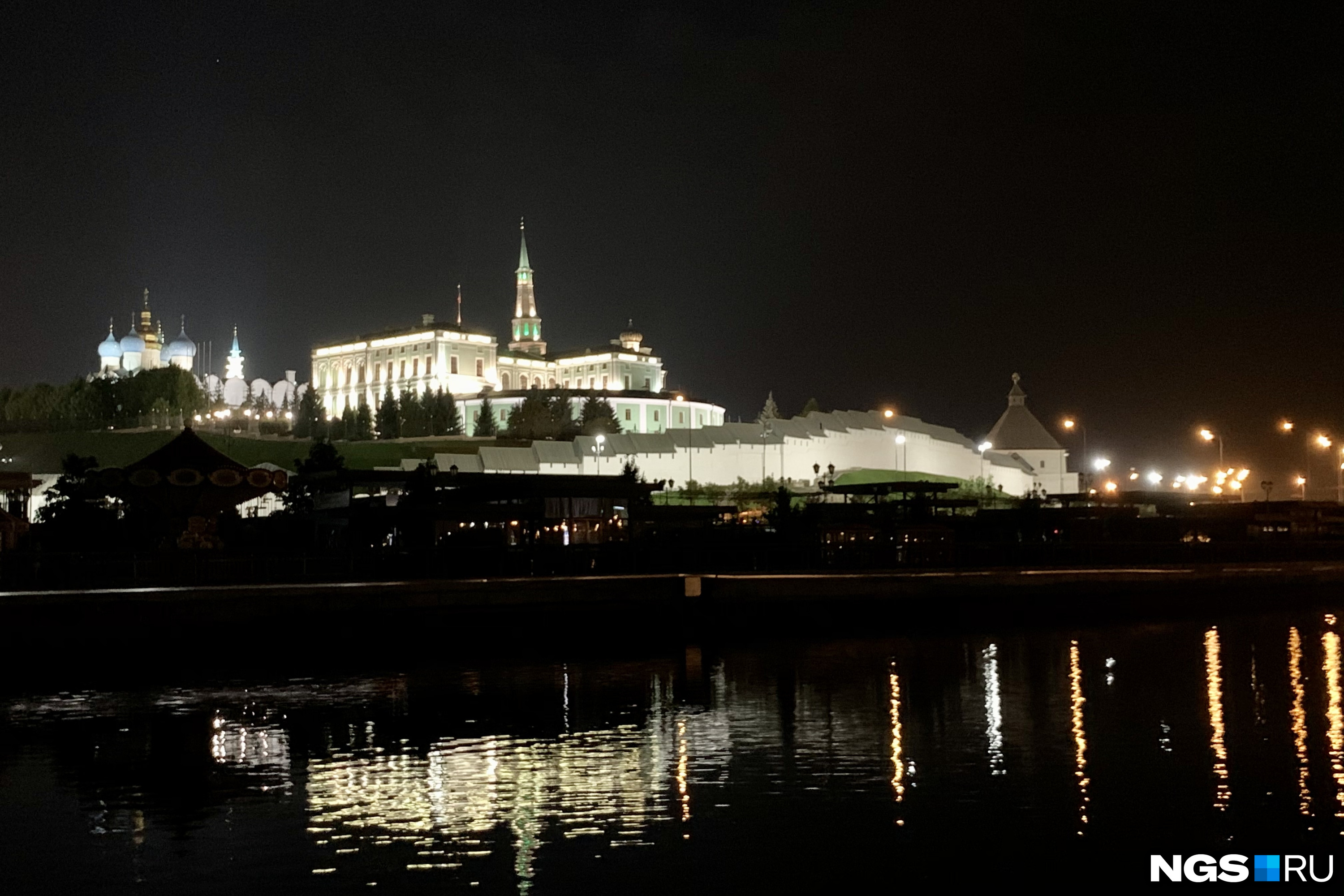 Lives казань. Кремль Казань. Ночная Казань. Казань хорошего качества. Казань ночью.