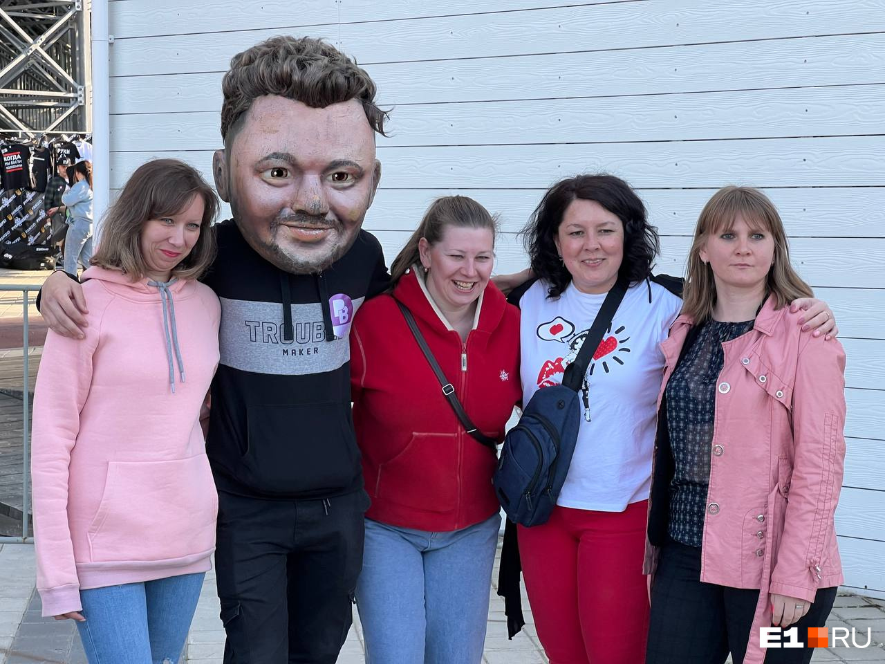 А вообще, как думаете, похож? А вообще, как думаете, похож?