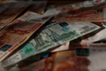 В Татарстане за месяц средняя зарплата упала на 15 тысяч. Разбираемся в статистике
