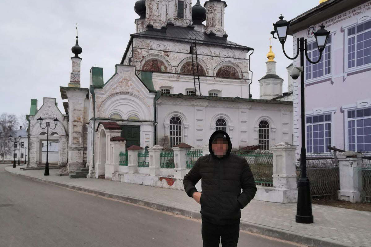 За мужчину активно заступается его нынешняя супруга За мужчину активно заступается его нынешняя супруга