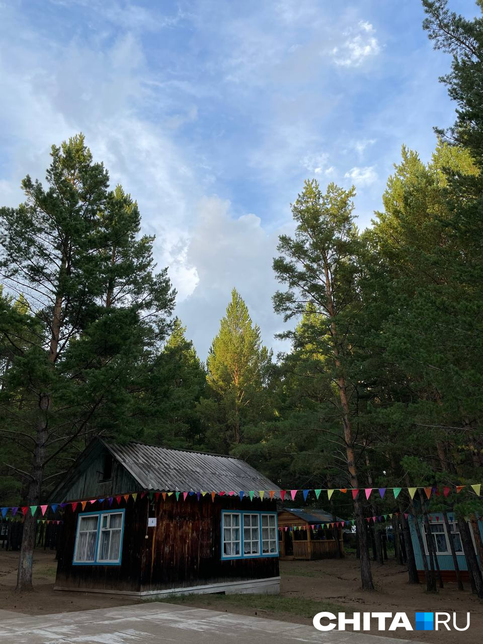 Вот так выглядят домики для гостей в «Лесной сказке»