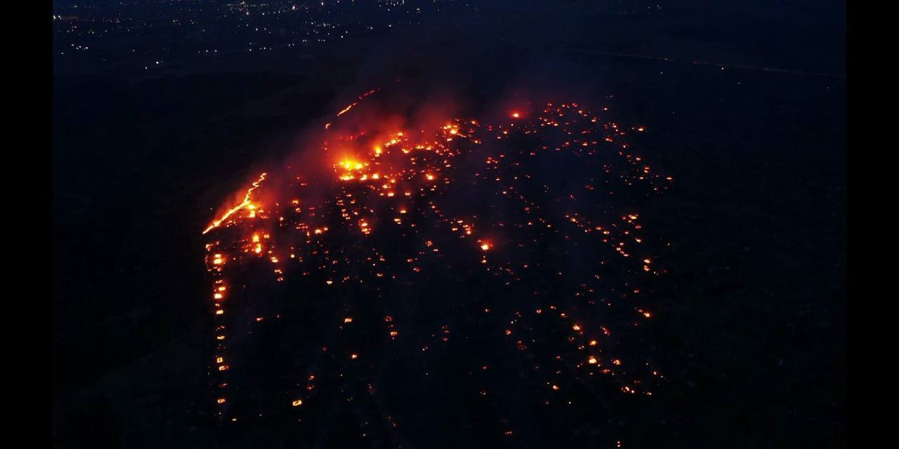 Так выглядит пожар на дачных участках в Канске 
