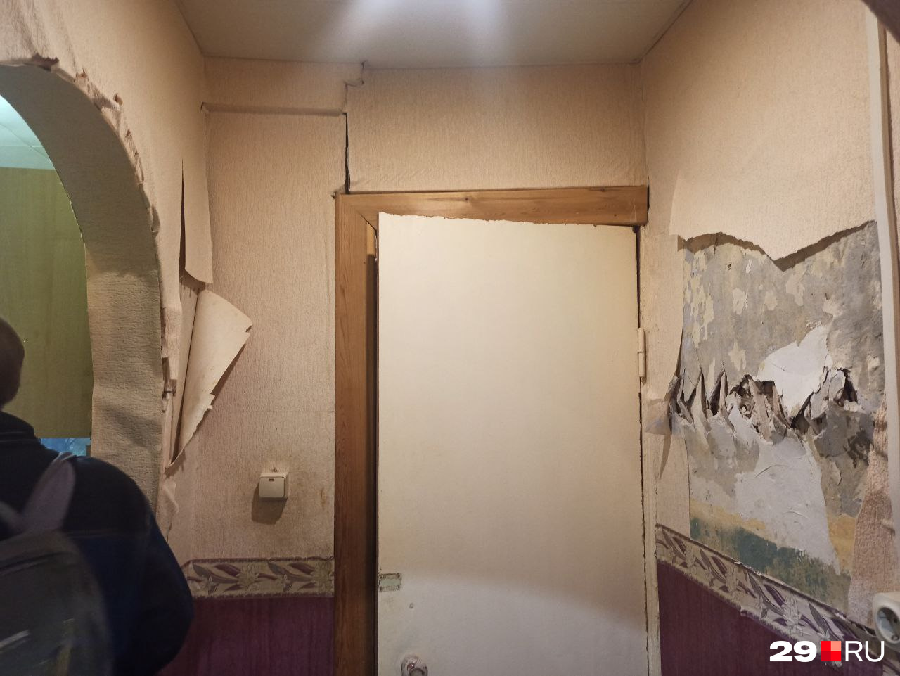 Так выглядят стены в одной из квартир дома Так выглядят стены в одной из квартир дома