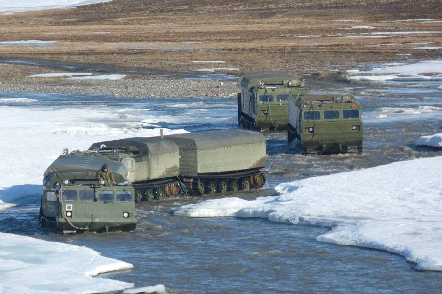 Арктическая экспедиция Северного флота по острову Южный архипелага Новая Земля в 2018 году