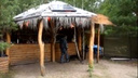 На острове Обского моря полиция закрыла бар с палатками и кальянами