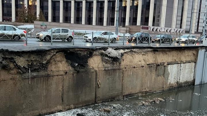 Власти Казани рассказали, что будут делать с разрушенной подпорной стенкой Булака