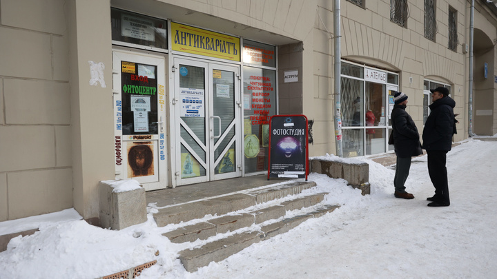 По делу о гибели хозяина магазина игрушек в Челябинске проверили больше 300 человек, но убийца не найден