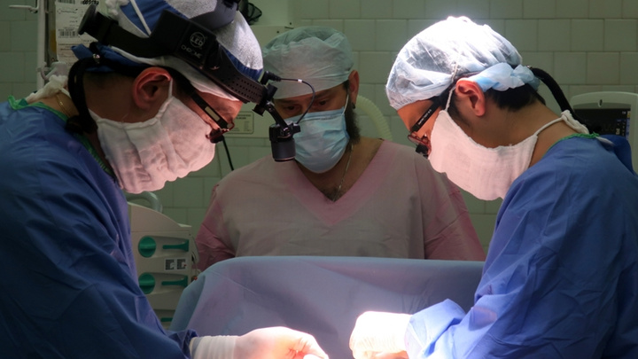 В Екатеринбурге врачи спасли китаянку, у которой была сложная опухоль в печени