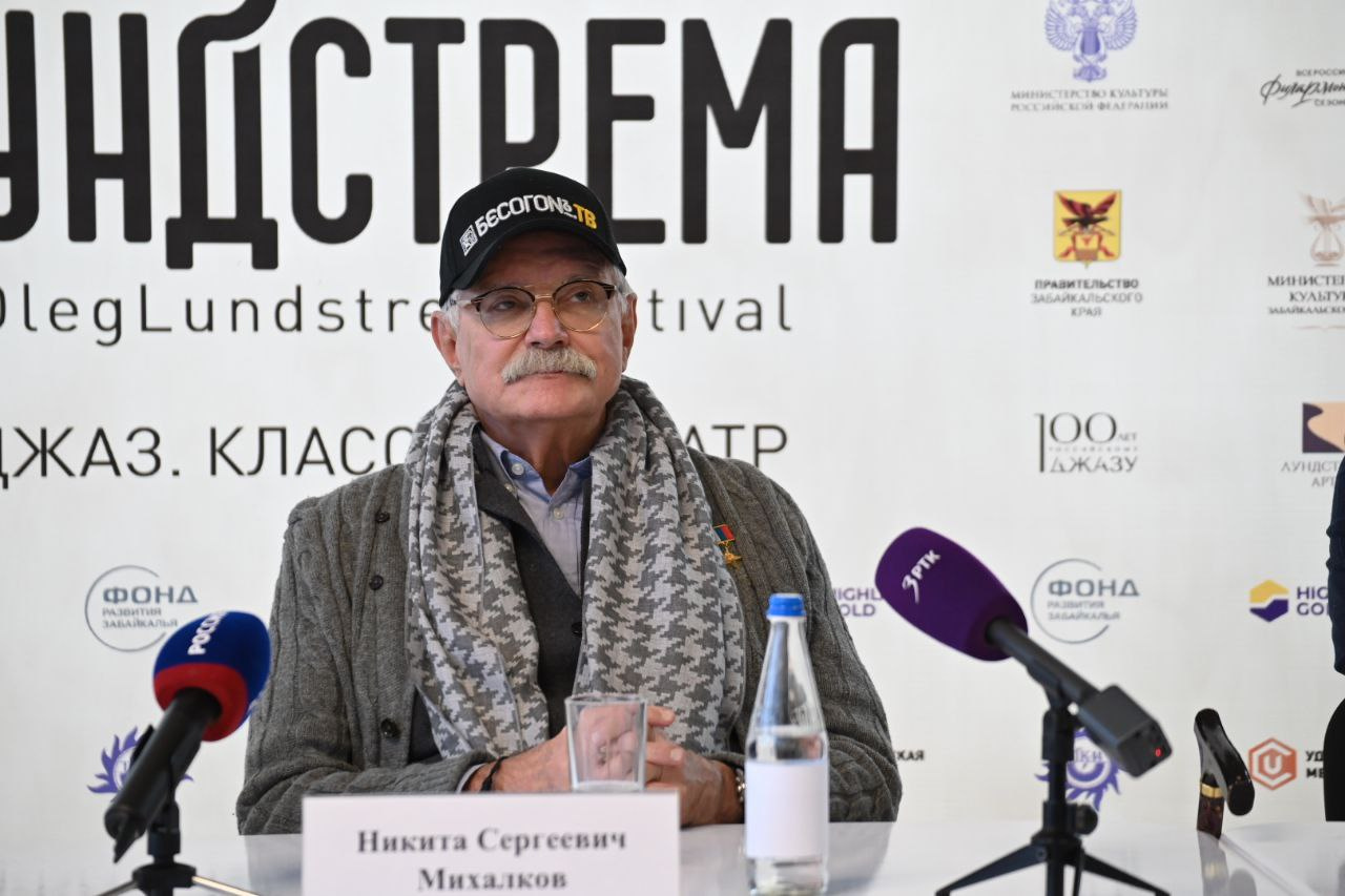 Михалков заявил, что российские фильмы не нужно выставлять на «Оскар»