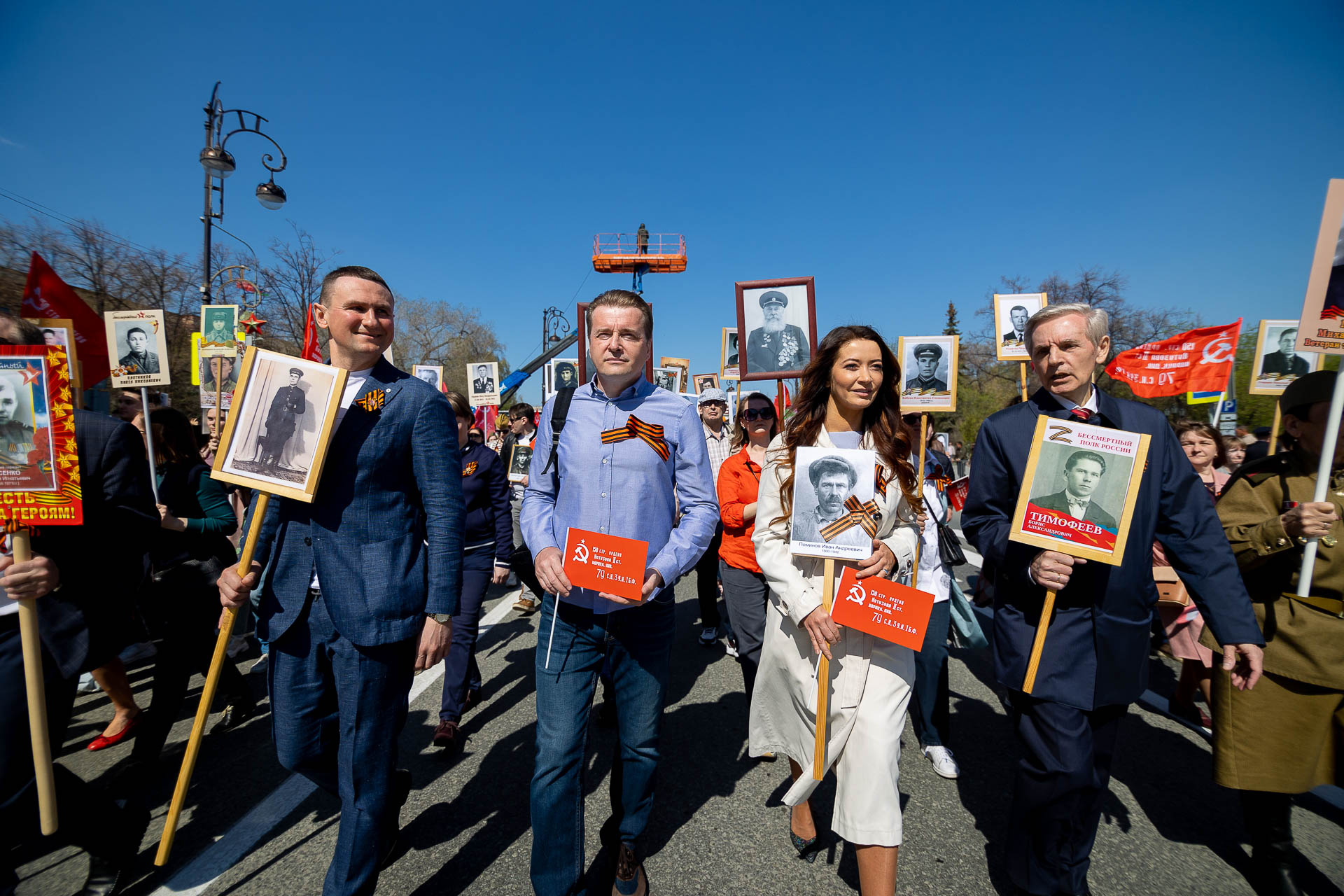 чьи фотографии в бессмертном полку