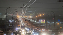 «Выходишь на работу, а противогаз забыл»: жуткая вонь накрыла Новосибирск
