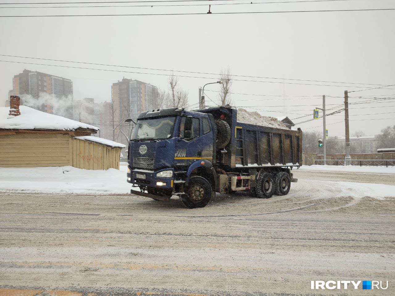 65% месячной нормы снега выпало в Иркутске в ночь с 11 на 12 января