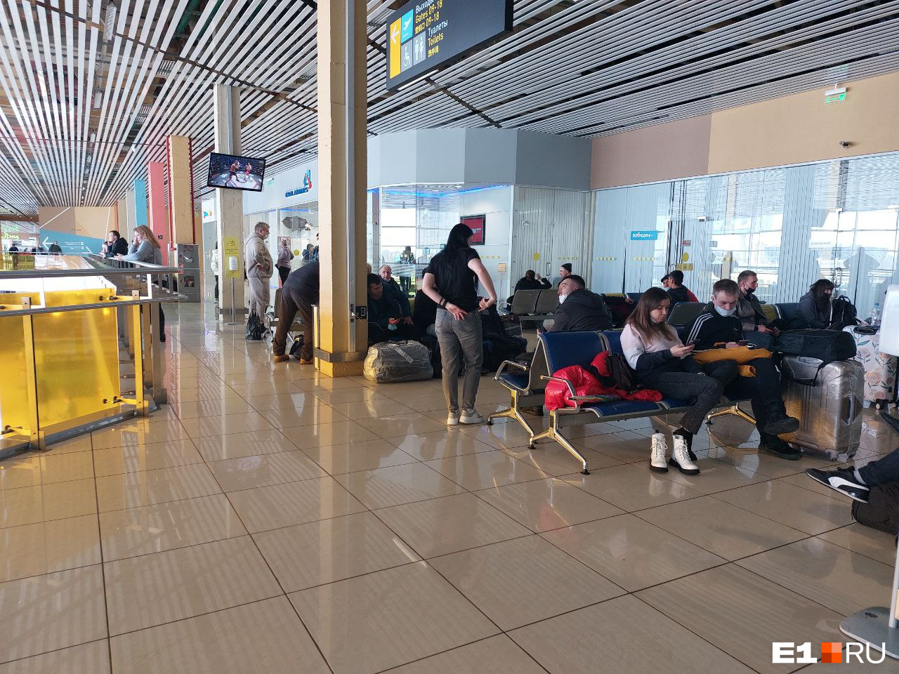 Сочи сейчас. Сочи гонка формула 2021. Гонка в сочи формула 1 2021 картинки. Инстасамка в сочи. Купель сочи.