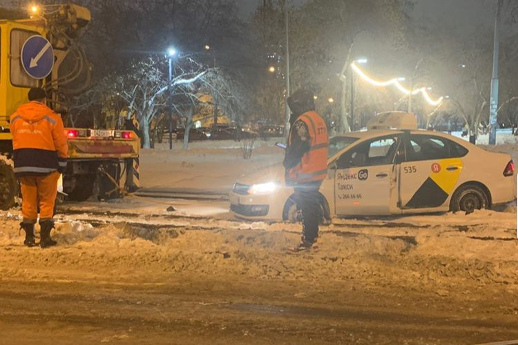 Вытащить застрявший автомобиль