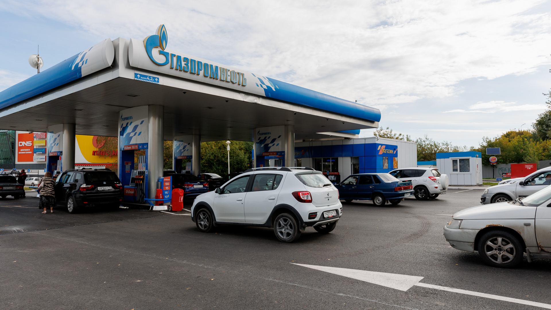 В России растут цены на бензин. Почему он дорогой в Тюменской области? У нас же добывают нефть
