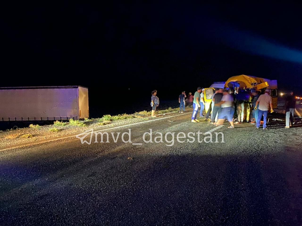 В Дагестане машина, которая везла гостей на свадьбу, попала в смертельное ДТП