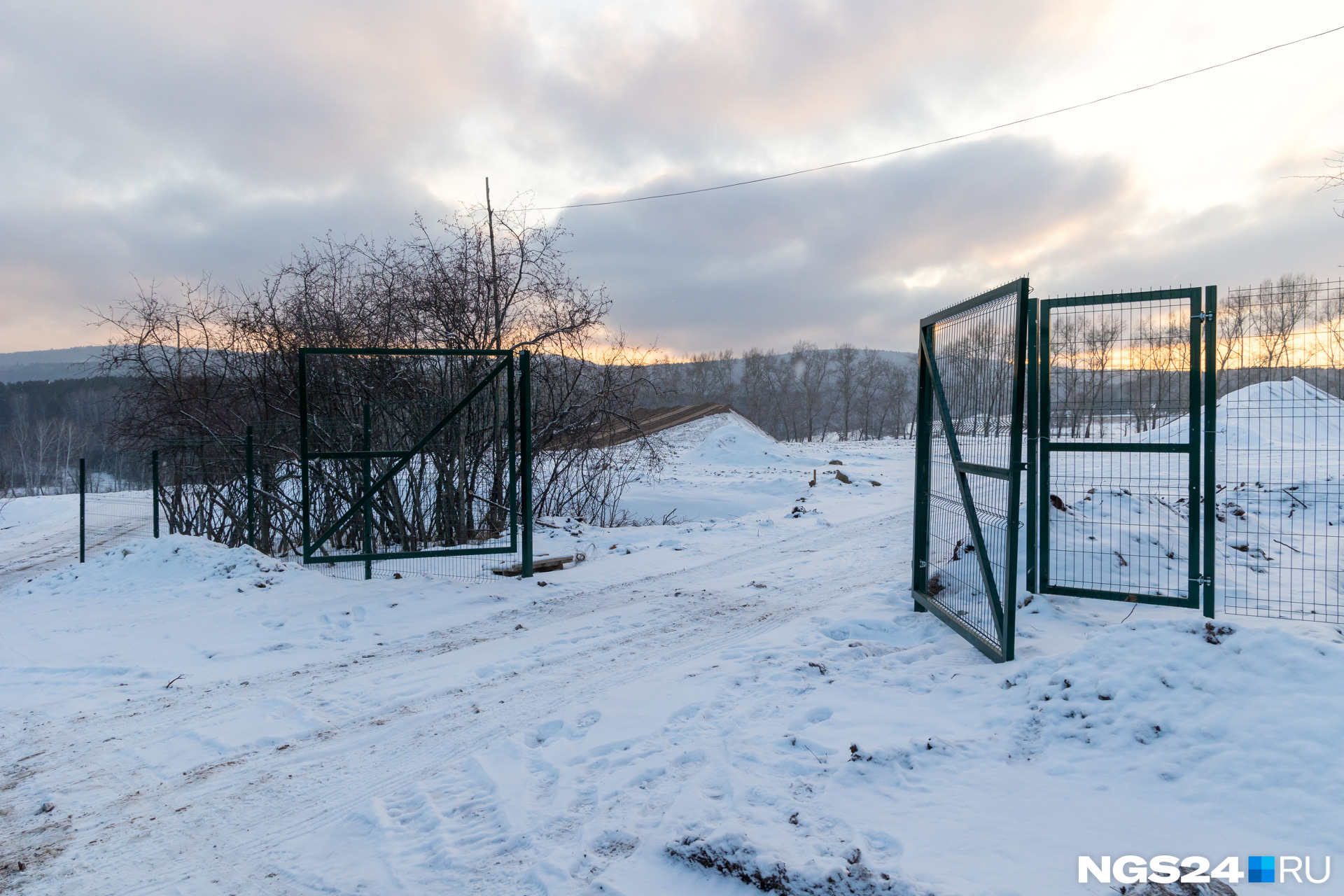 Въезд на стройплощадку будущего ландшафтного парка Въезд на стройплощадку будущего ландшафтного парка