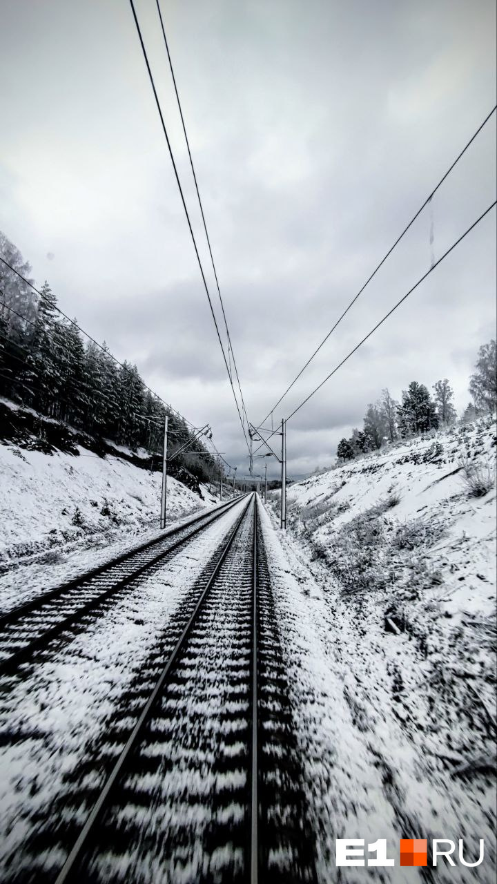 Железнодорожные пути на подъезде к Екатеринбургу