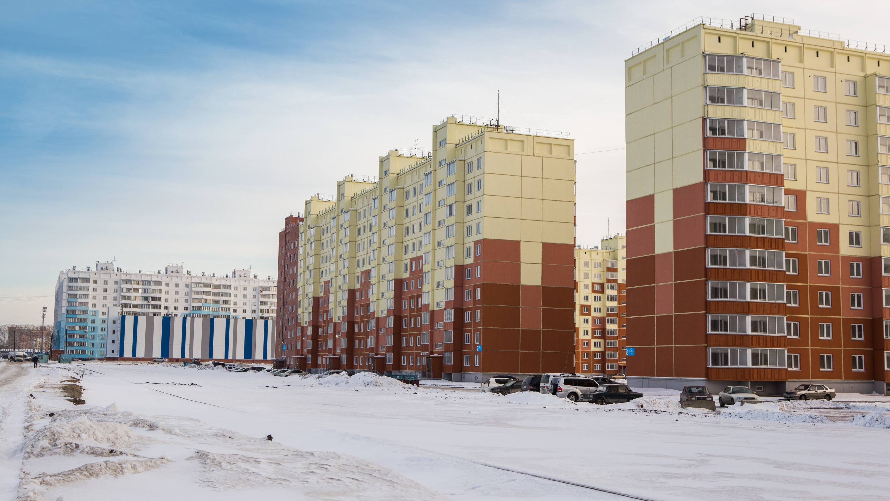 Жилмассив за гигантом Новосибирск
