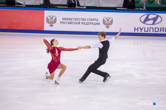 В Красноярске пройдет чемпионат России по фигурному катанию. Рассказываем, когда и на кого смотреть