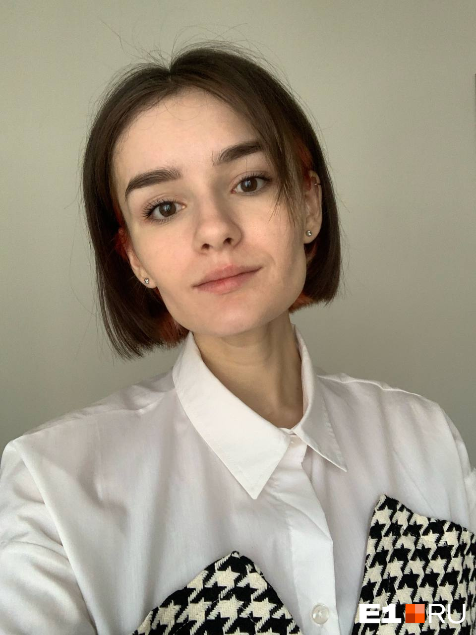 Карина сначала работала бухгалтером, но позже поняла, что быть учителем у нее в крови Карина сначала работала бухгалтером, но позже поняла, что быть учителем у нее в крови
