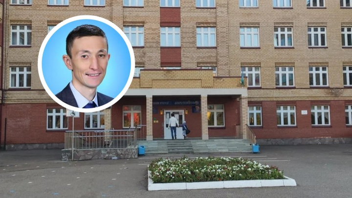 После публикаций в СМИ уволенного в Уфе директора гимназии восстановили в должности