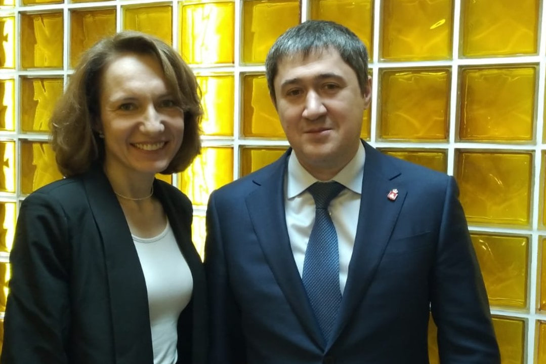 Не так давно Анастасия встречалась с губернатором Не так давно Анастасия встречалась с губернатором