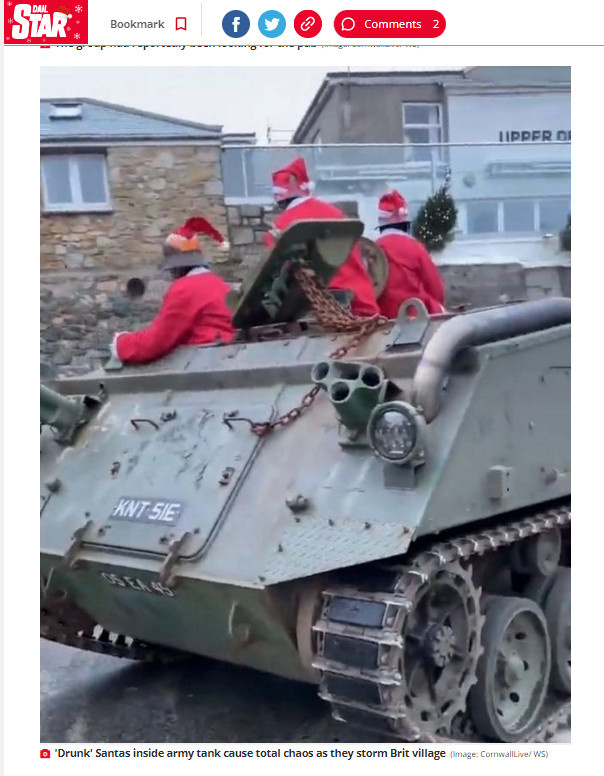 Санта-Клаусы катались на БТР в английской деревне. Жители в ярости