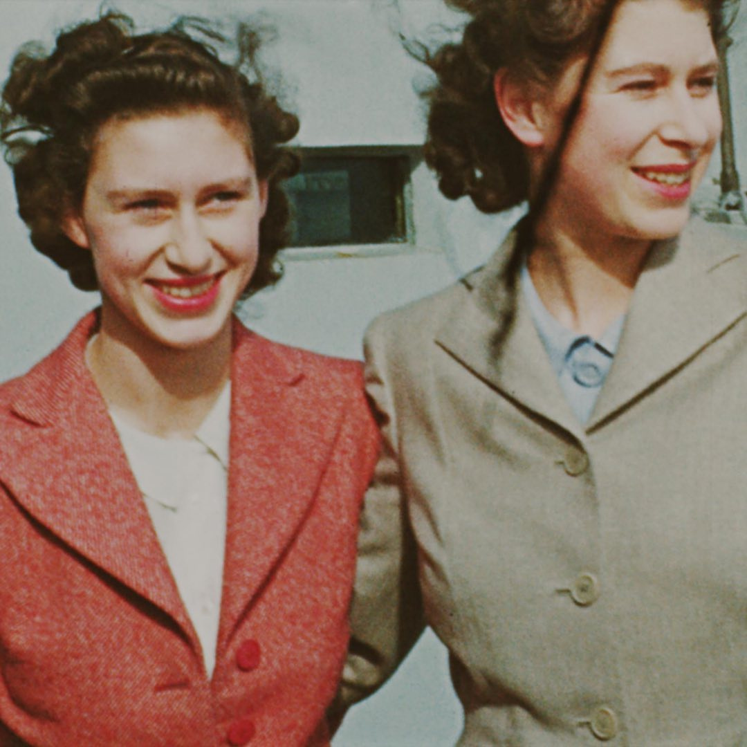 Обилие в частном архиве Елизаветы II совместных фотографий с принцессой Маргарет говорит о том, как сестры были близки