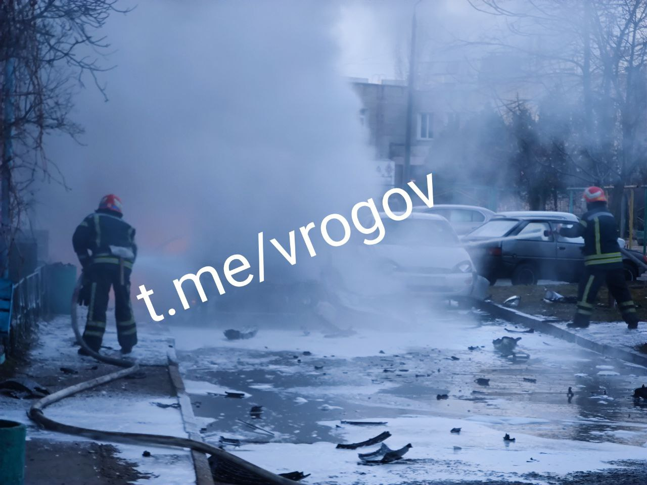 В Энергодаре взорвалась машина. Погиб сотрудник МВД, в домах выбиты стёкла