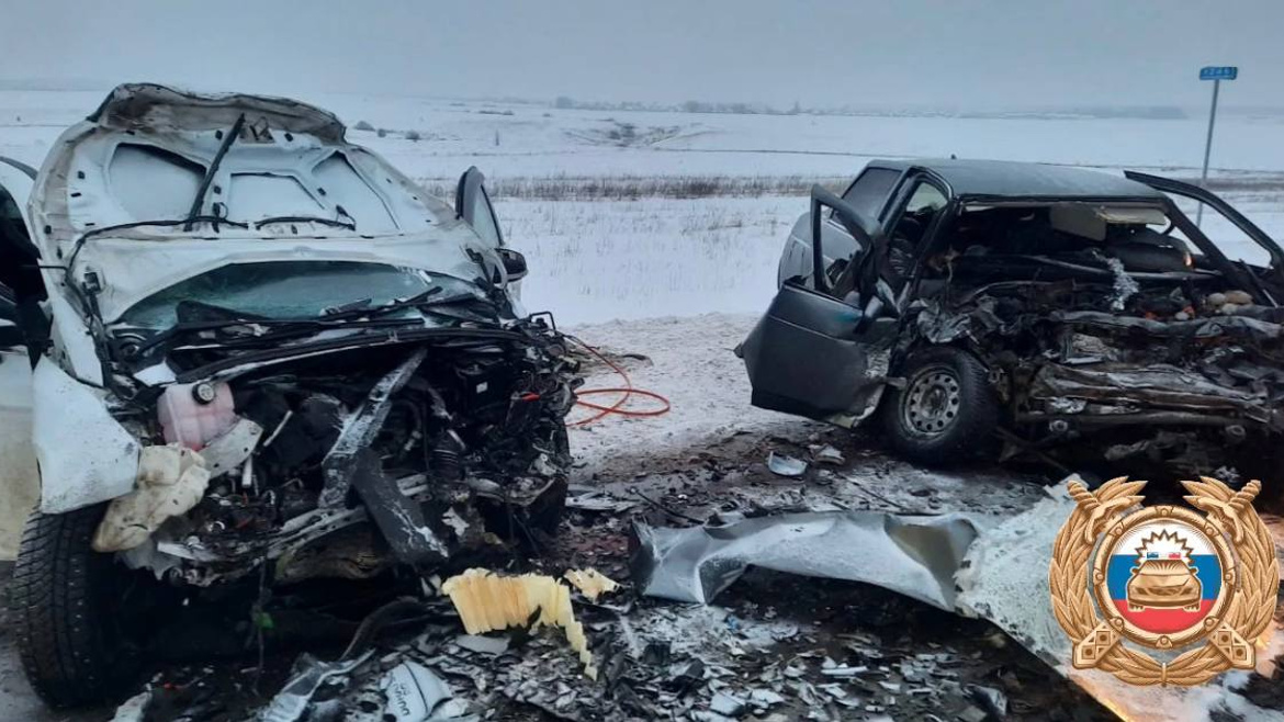Житель Казани пострадал в крупном ДТП в Башкортостане. В аварии погибли два человека