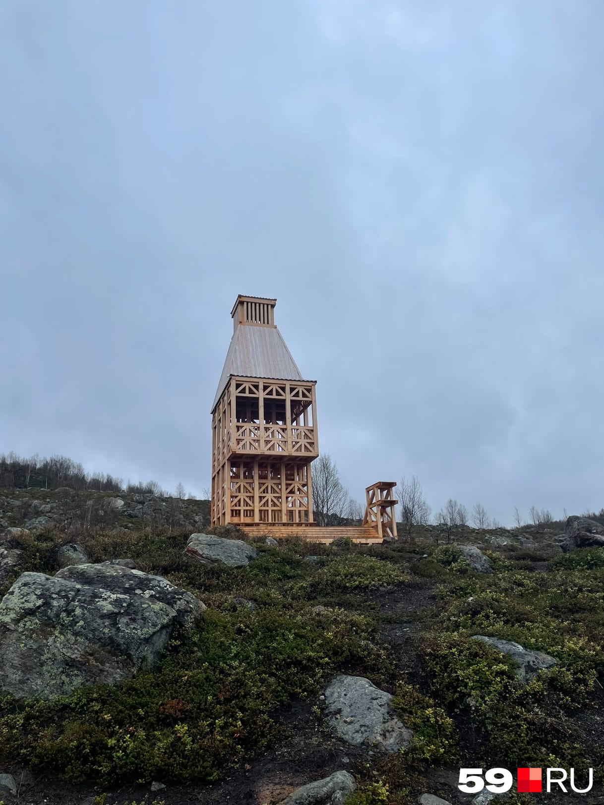Арт-объект Маяк на горе Горелой в Мурманске — к нему можно сходить самостоятельно