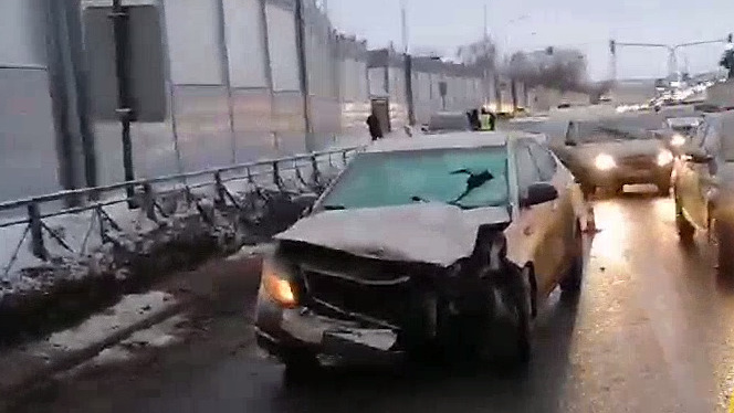 Таксист насмерть сбил пешехода на проспекте Гагарина