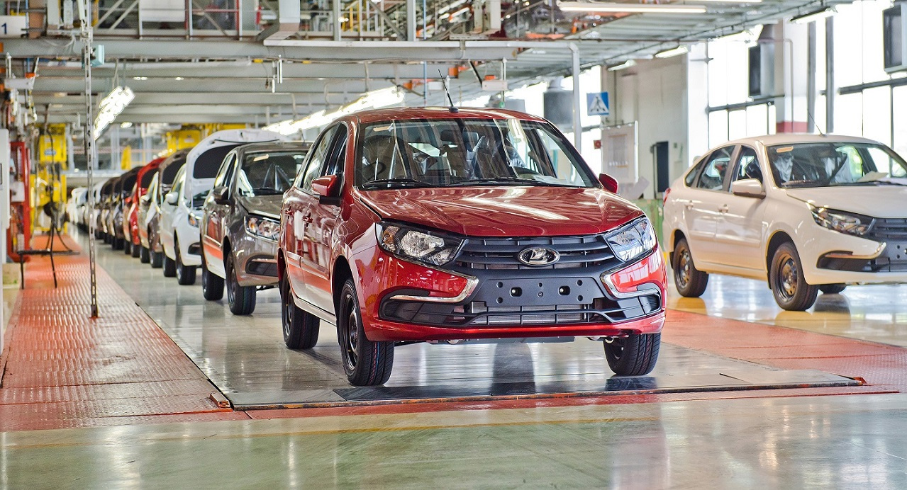 Осенью АВТОВАЗ вернулся к пятидневному режиму работы Осенью АВТОВАЗ вернулся к пятидневному режиму работы