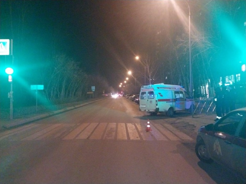 12-летнего мальчика сбили на пешеходном переходе в Новосибирске — водитель скрылся
