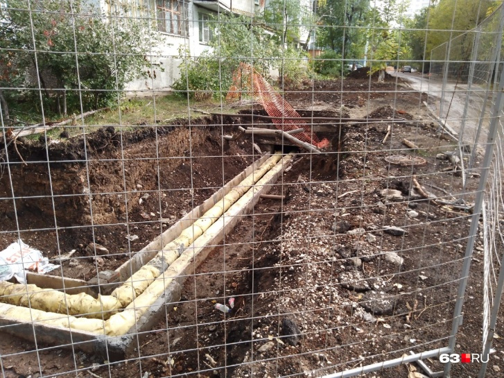 Так в сентябре выглядела теплотрасса около Силина, 8 Так в сентябре выглядела теплотрасса около Силина, 8