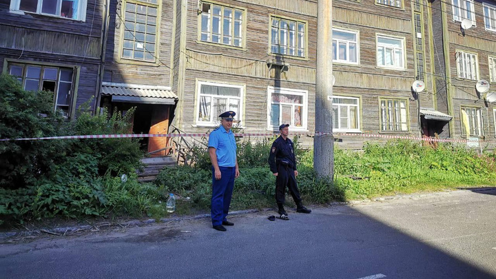 Прокуратура проводит проверку из-за схода со свай жилого дома в Архангельске