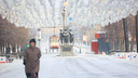 Обезлюдевший Челябинск: смотрим, как город погрузился в новогоднюю кому