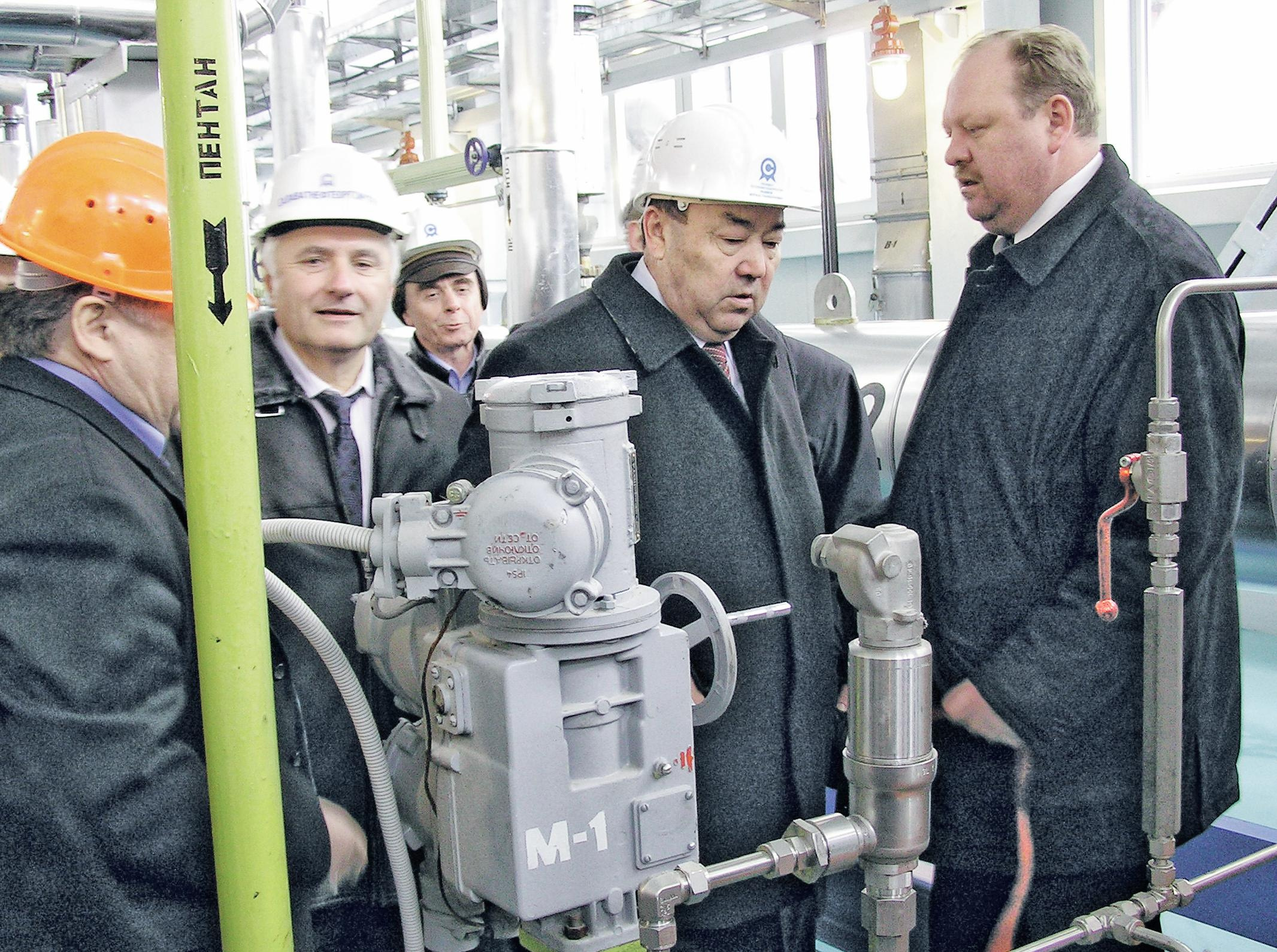 Рахимов на заводе «Салаватнефтеоргсинтез» в 2005 году